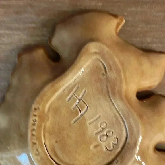 Vintage Leaf Art Pottery Candy Dish - Picture 8 of 11